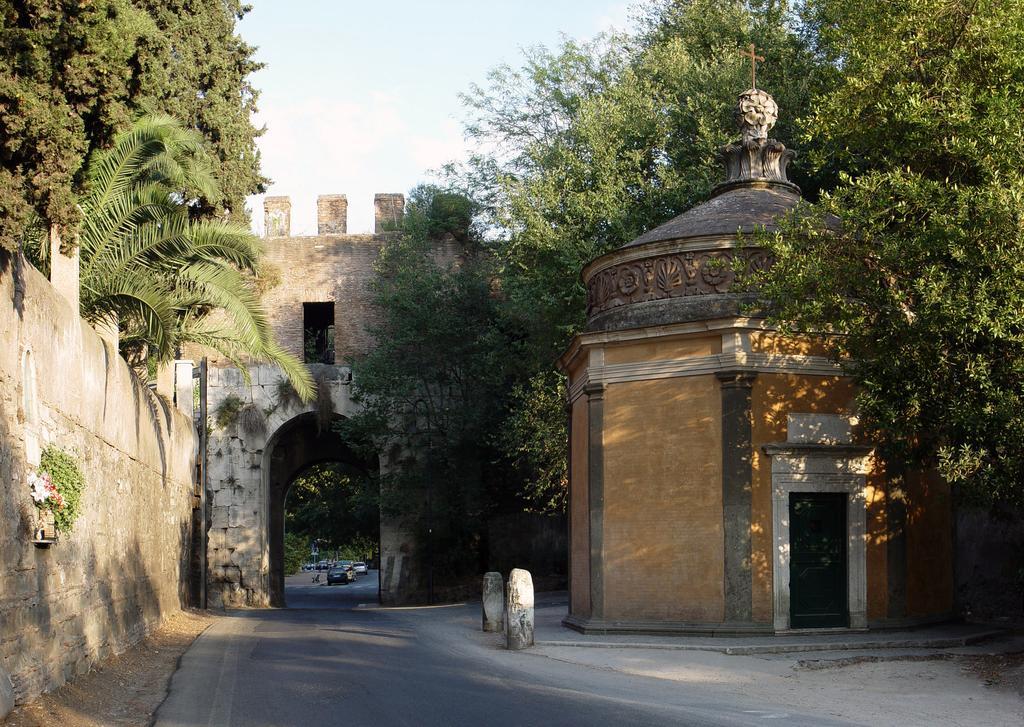 Porta Latina Suite - Private Apartment Rome'S Center Buitenkant foto