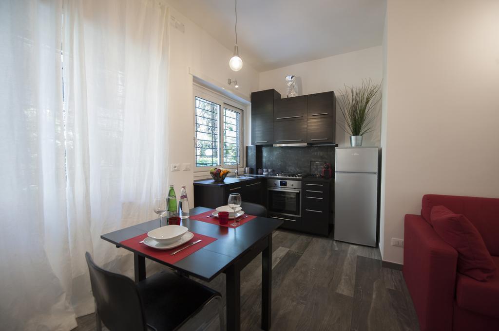 Porta Latina Suite - Private Apartment Rome'S Center Buitenkant foto