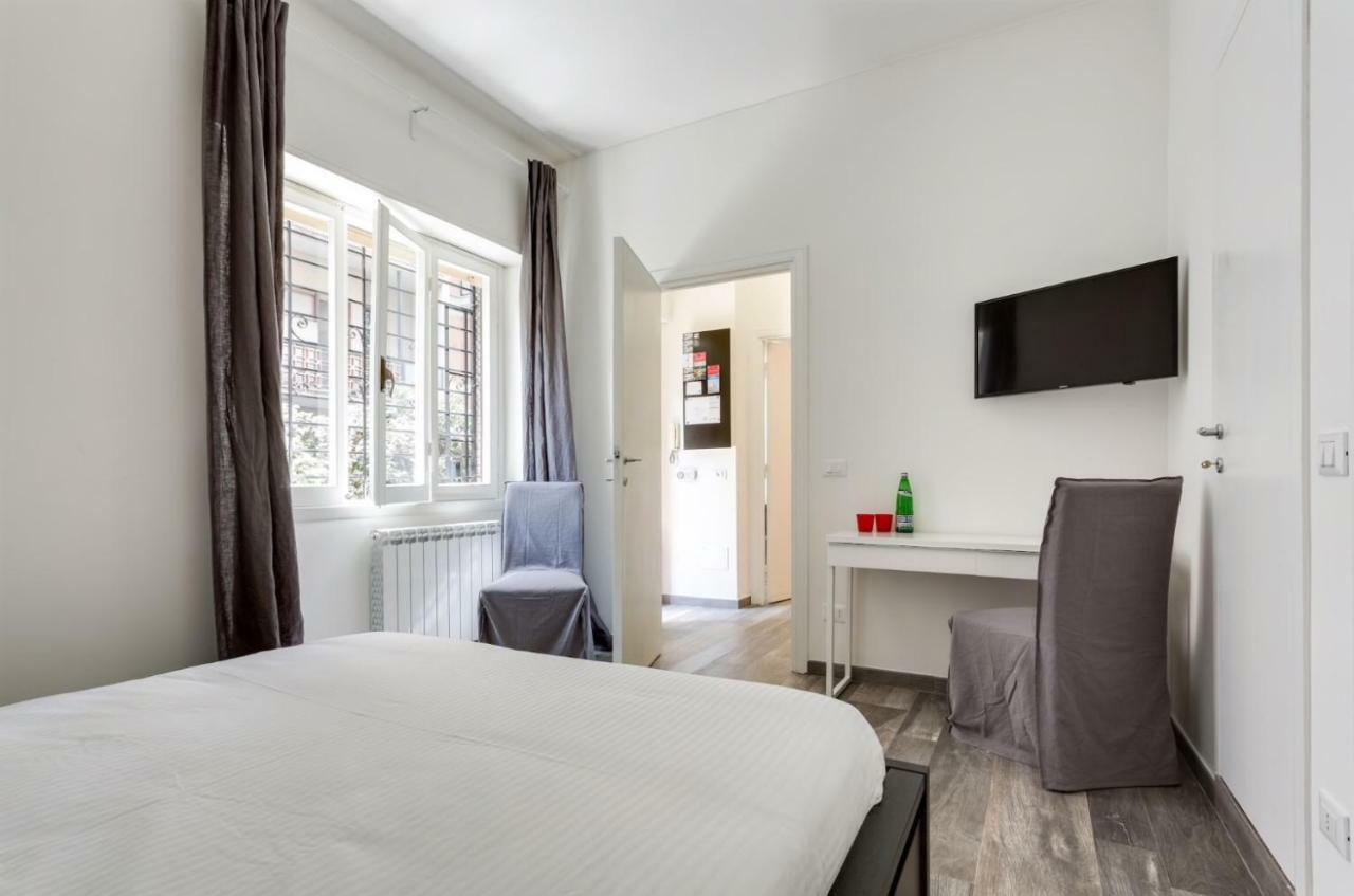 Porta Latina Suite - Private Apartment Rome'S Center Buitenkant foto